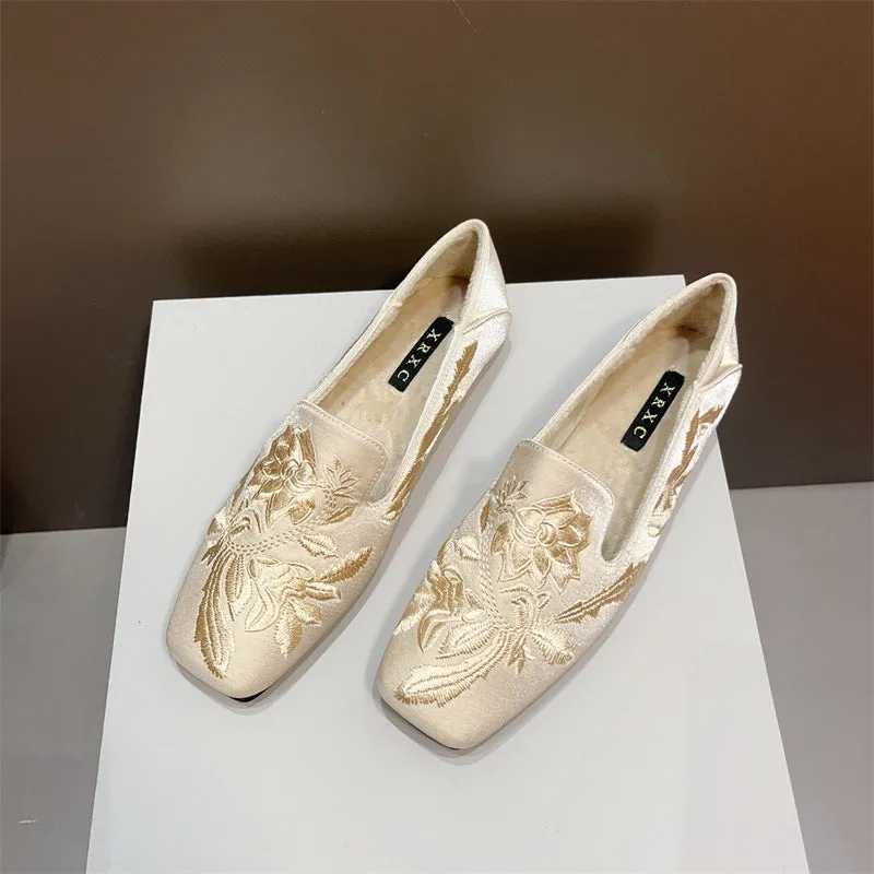 2024 New Chinese Style Square-Toe Flats – Soft Sole Embroidered Qipao Shoes with Fleece Lining