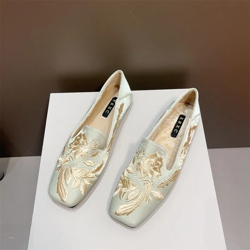 2024 New Chinese Style Square-Toe Flats – Soft Sole Embroidered Qipao Shoes with Fleece Lining
