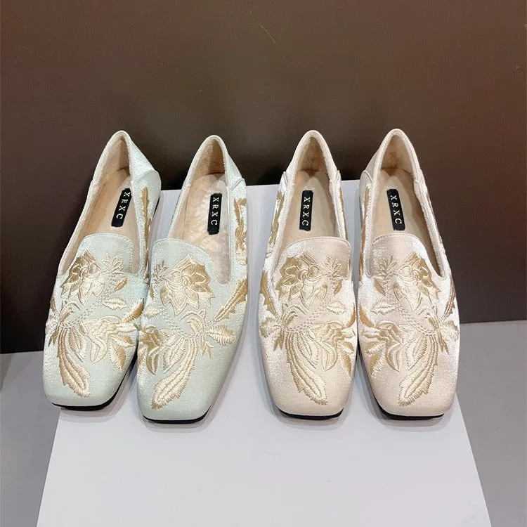 2024 New Chinese Style Square-Toe Flats – Soft Sole Embroidered Qipao Shoes with Fleece Lining