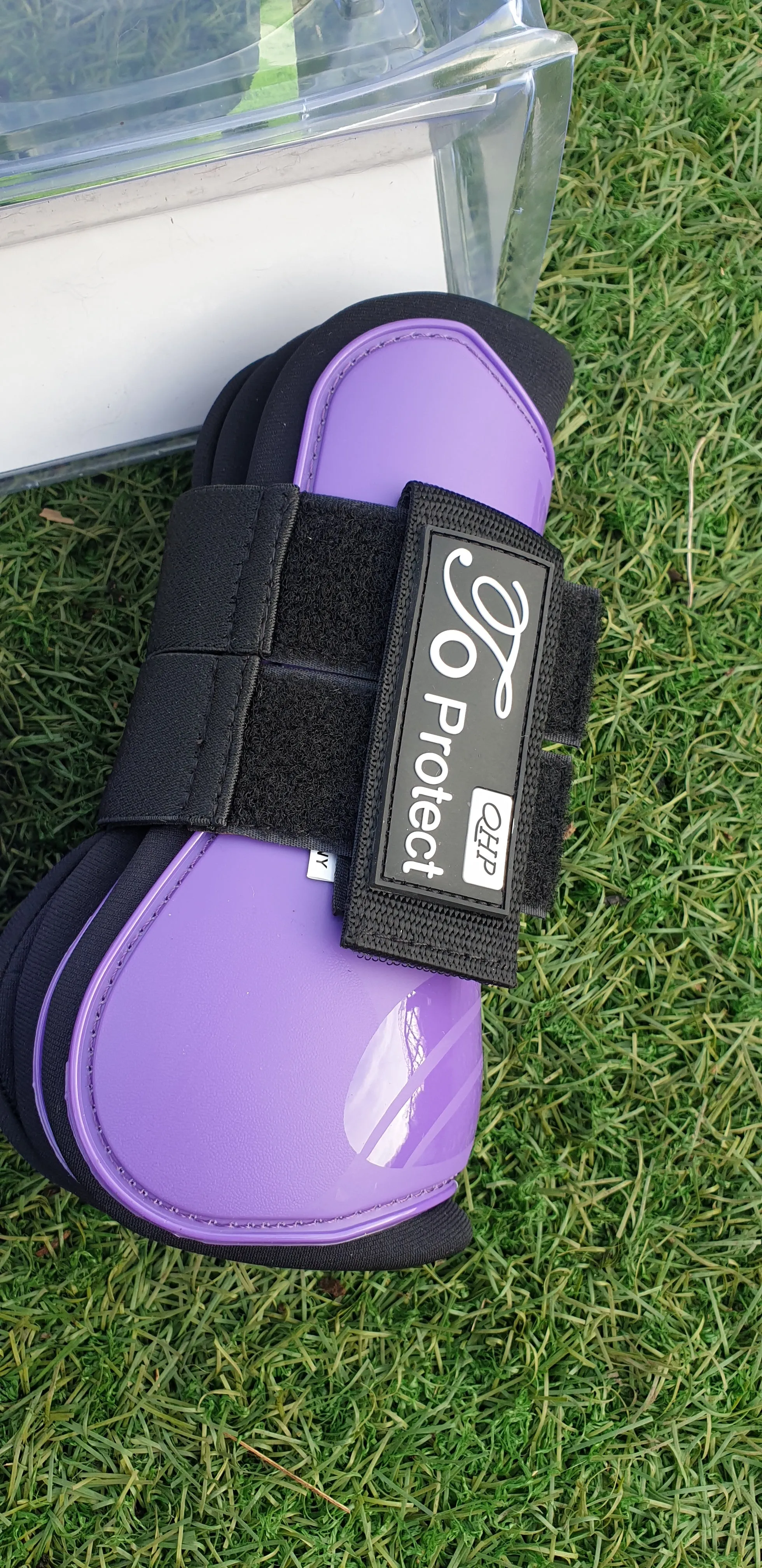 Funky purple Jazz £30 Set Of 4 Tendon And Fetlock Boots FREE POSTAGE