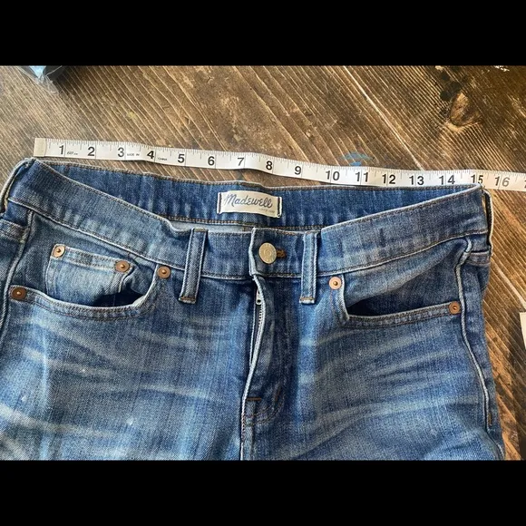MADEWELL SLIM BOY JEAN! Just like NEW! See pic for all the angles👖