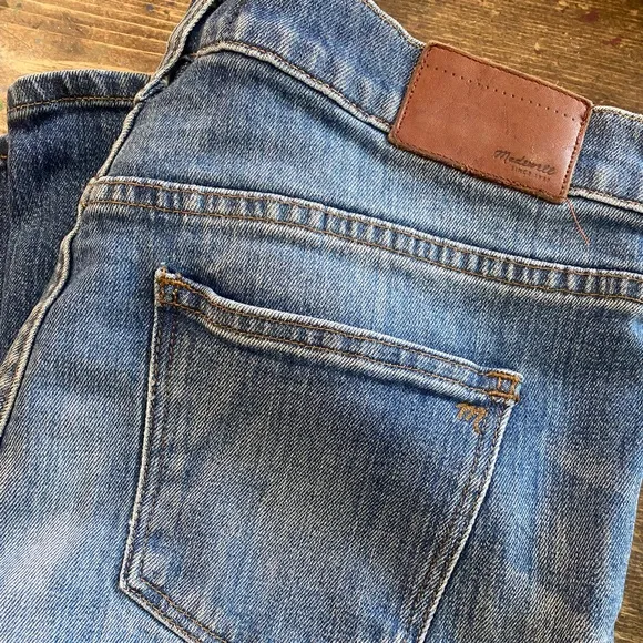 MADEWELL SLIM BOY JEAN! Just like NEW! See pic for all the angles👖