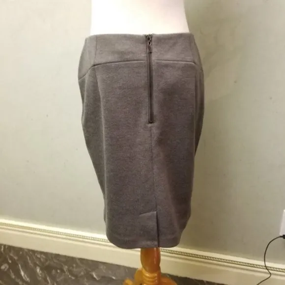 NWT Laundry Shelli Segal zipper pocket skirt size 4 (M12)
