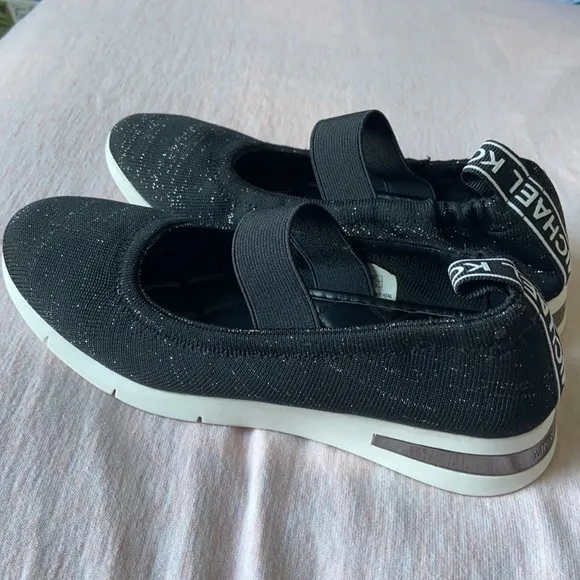 NWT Michael Kors little Girl Skim Flats