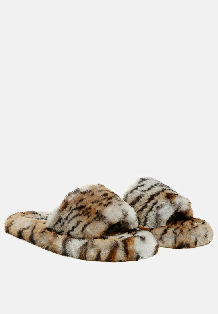 Snuggle-In Indoor Fur Flats By Ruw
