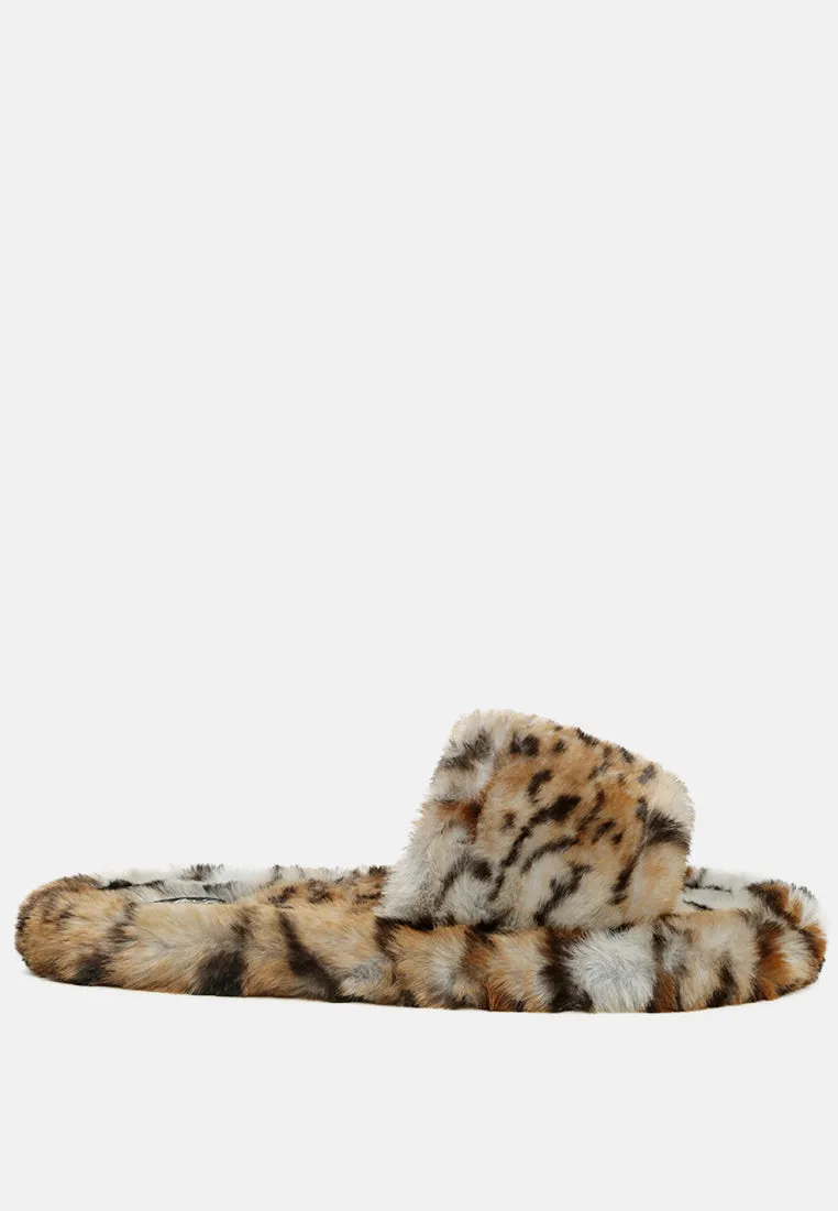 Snuggle-In Indoor Fur Flats By Ruw
