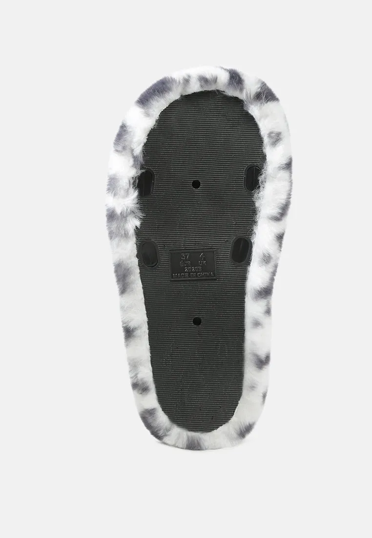 Snuggle-In Indoor Fur Flats By Ruw