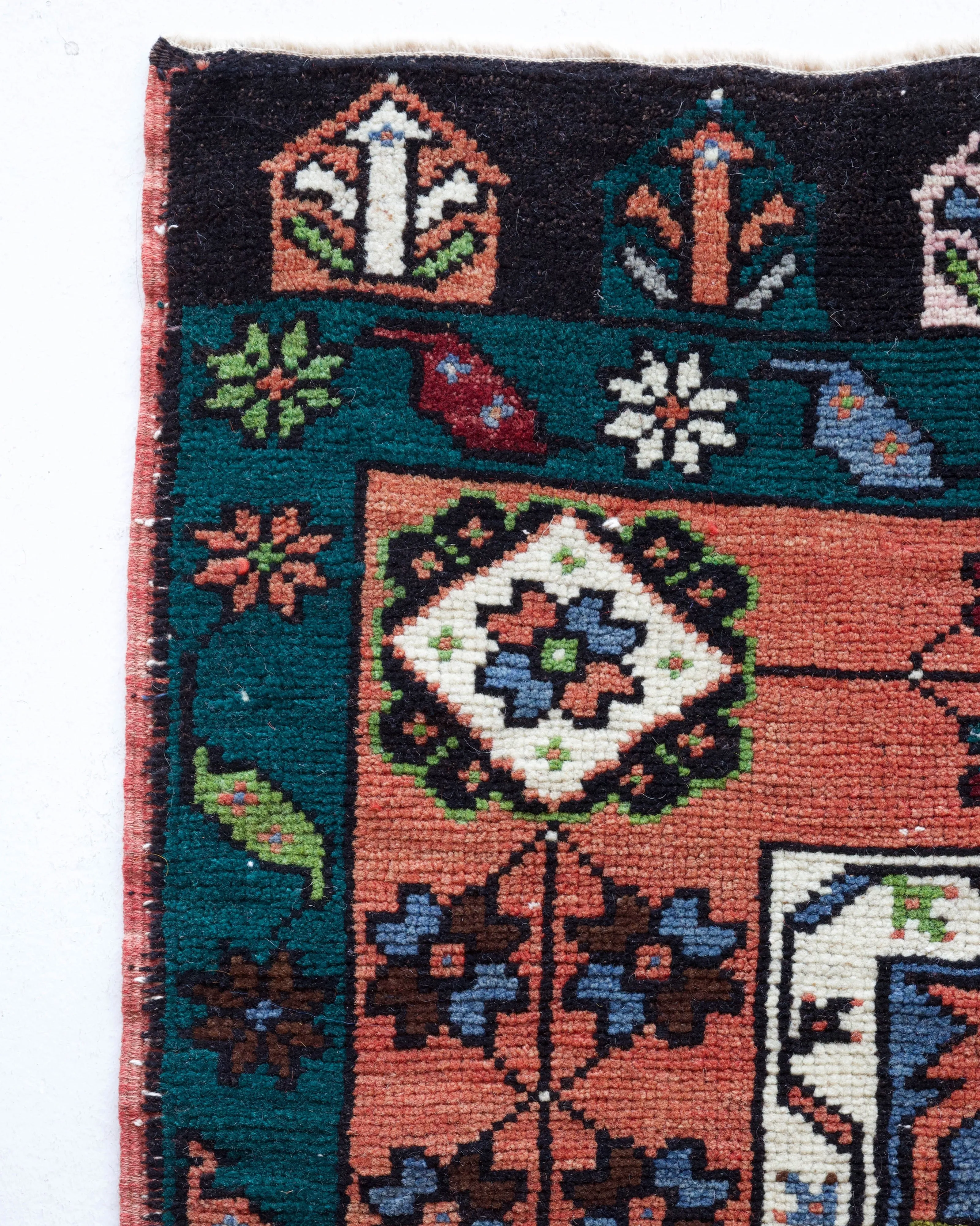 Vintage central Anatolian Rug 3'8"x6'8"