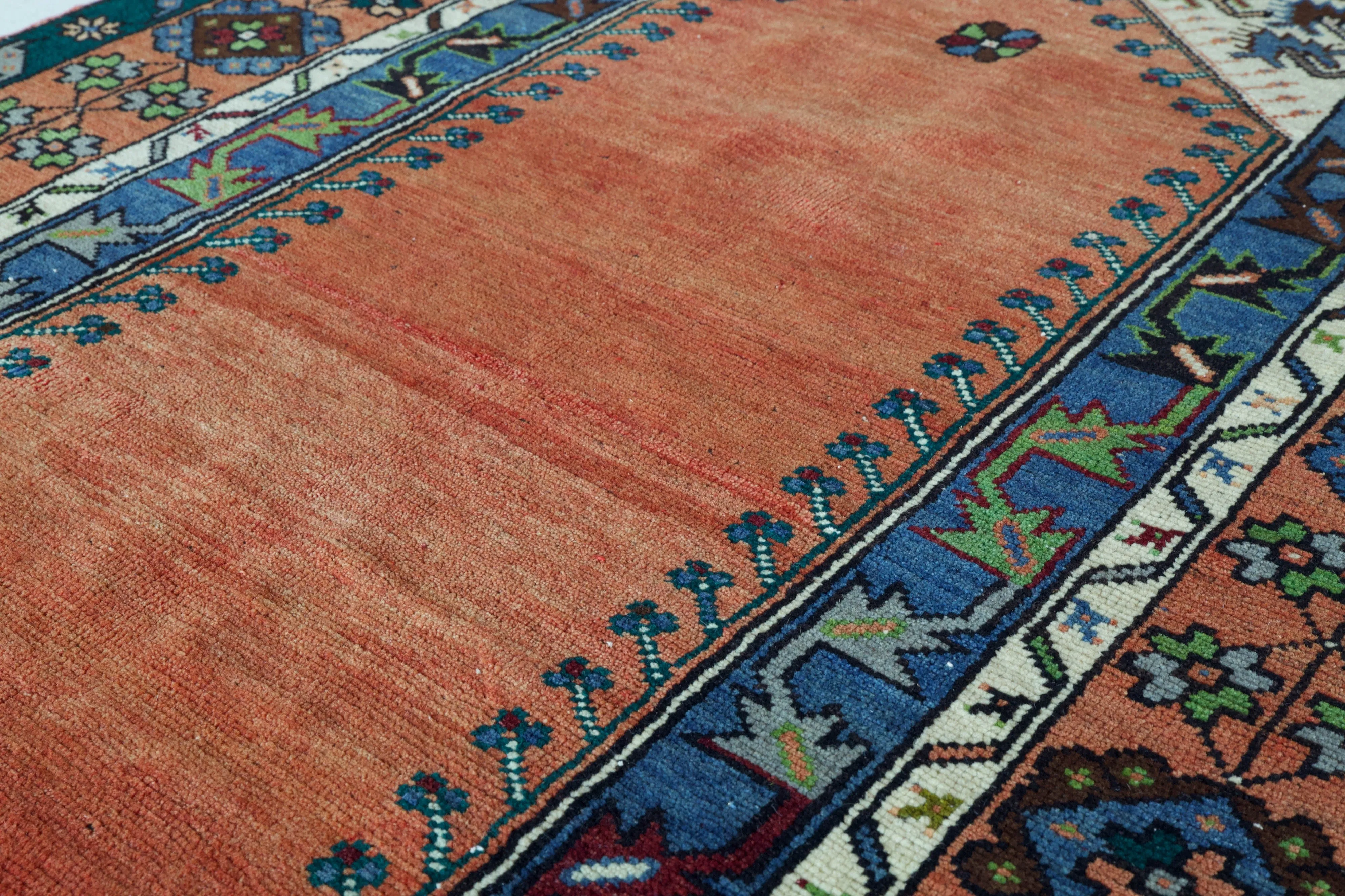 Vintage central Anatolian Rug 3'8"x6'8"