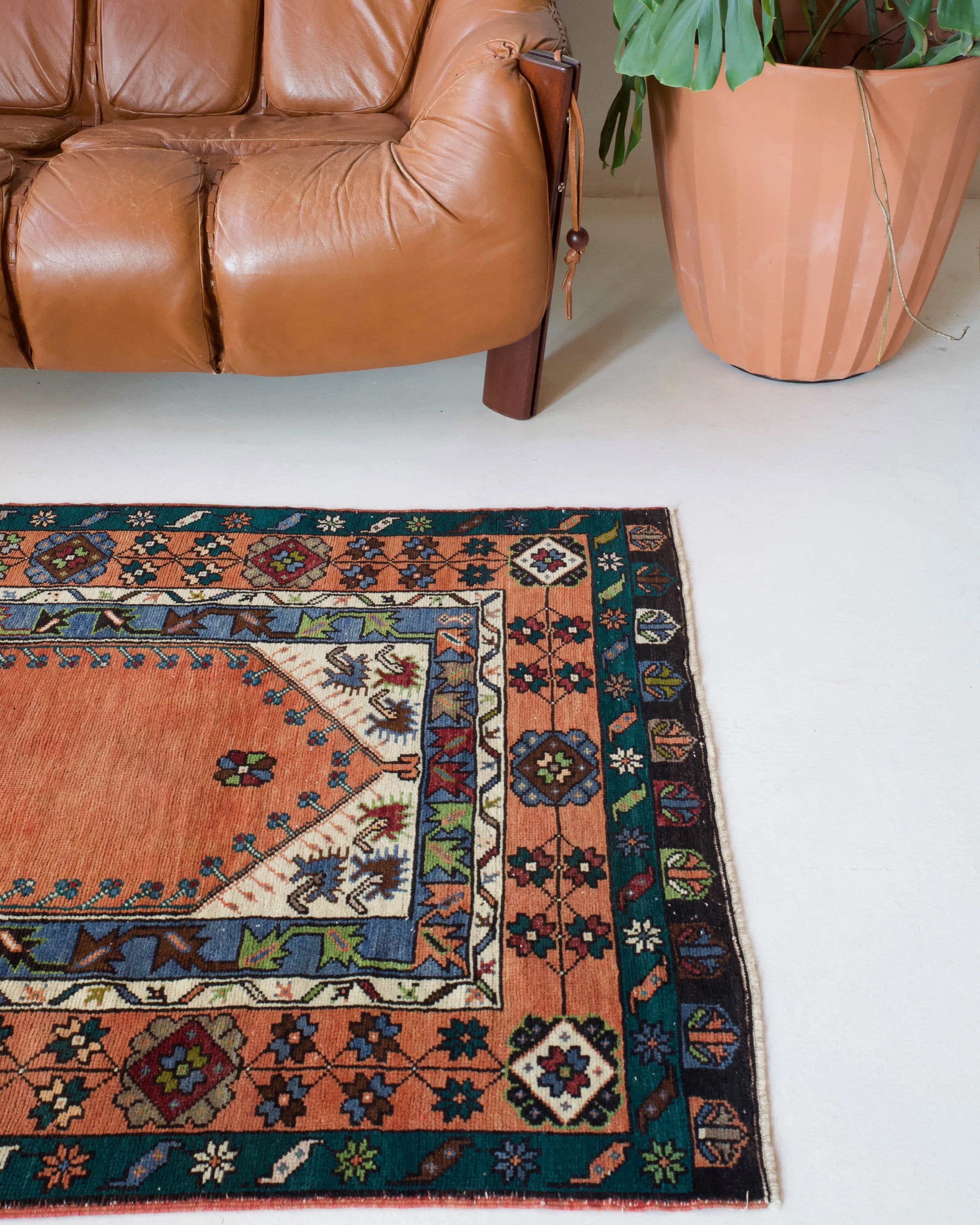 Vintage central Anatolian Rug 3'8"x6'8"