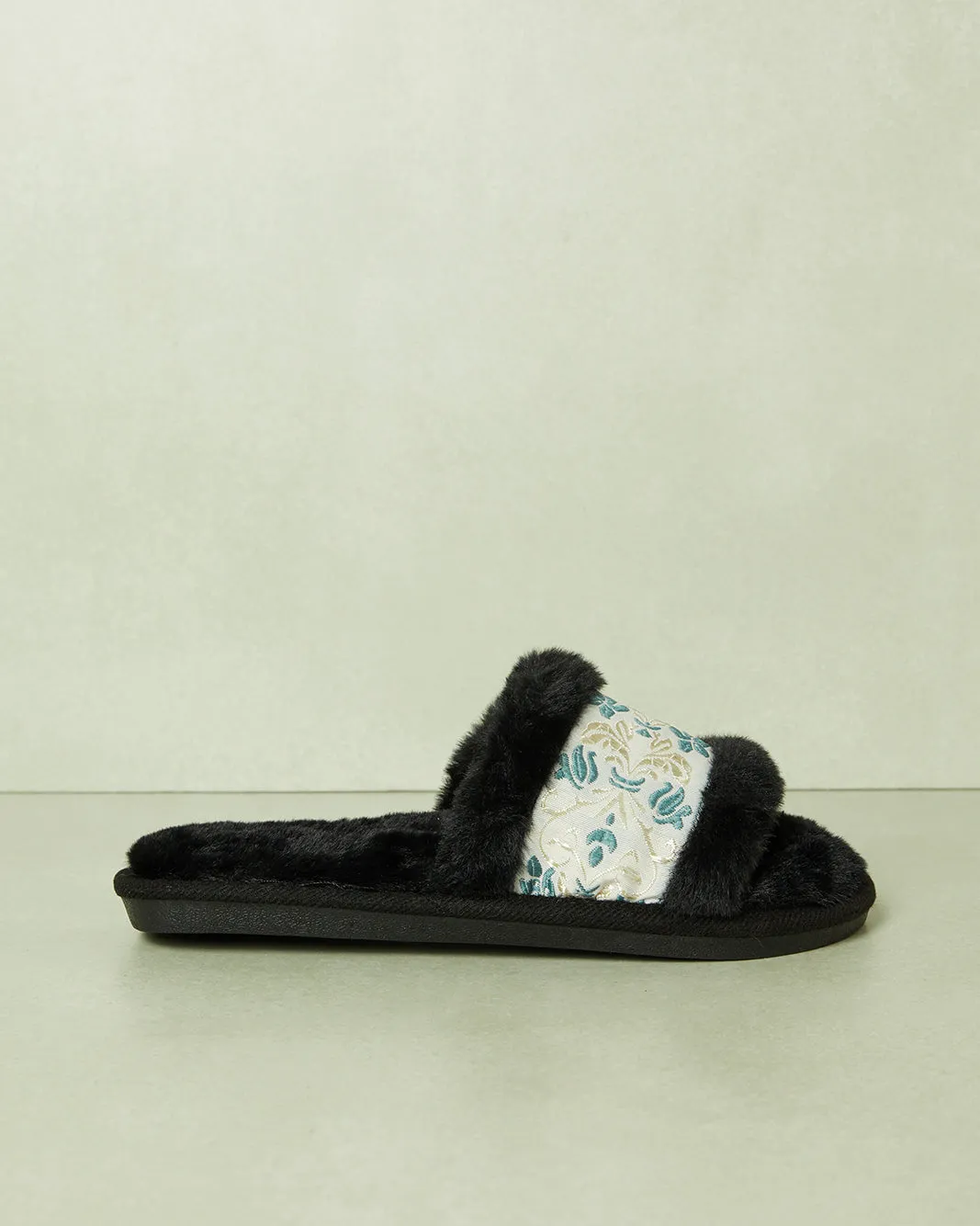 Women Black Embellished Slipper